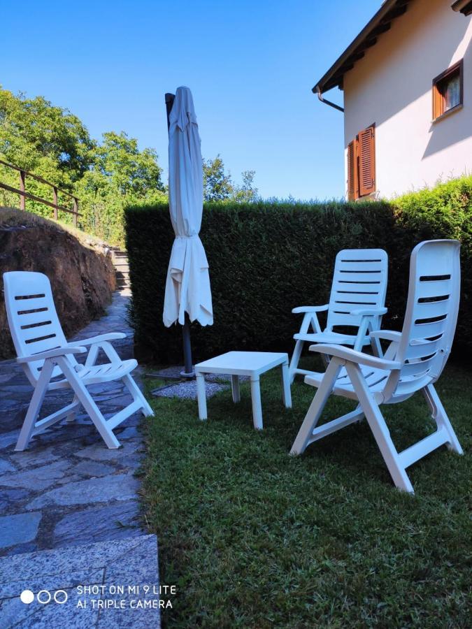 Casa Vacanza Il Glicine Casale Corte Cerro Экстерьер фото