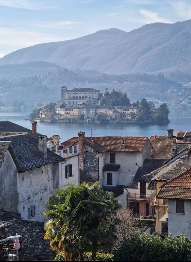 Casa Vacanza Il Glicine Casale Corte Cerro Экстерьер фото