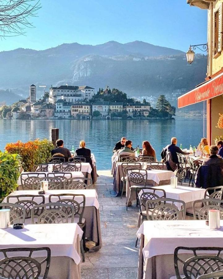 Casa Vacanza Il Glicine Casale Corte Cerro Экстерьер фото